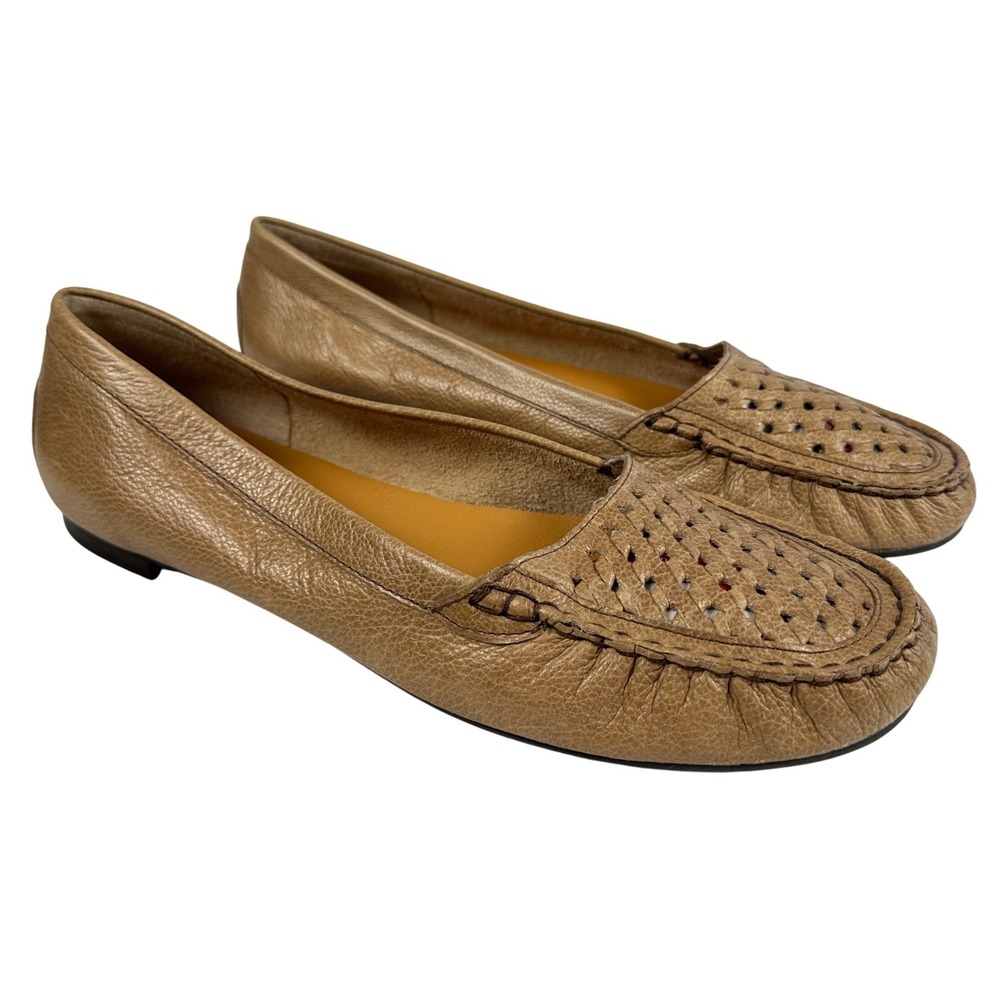 Talbots Womens Leather Perforated Loafer Flat Shoes Size 10 B Beige Casual